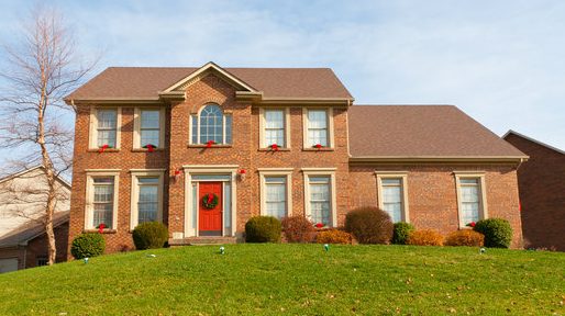 Schedule a Residential Pressure Washing to Ready Your Home for the Holidays